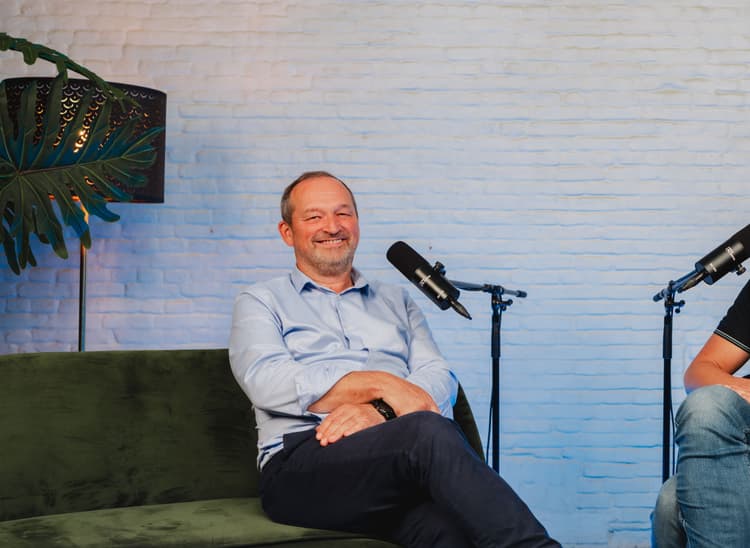 Podcastreeks SafetyTalk - aflevering 23: AI in veiligheid: een kans of bedreiging? 