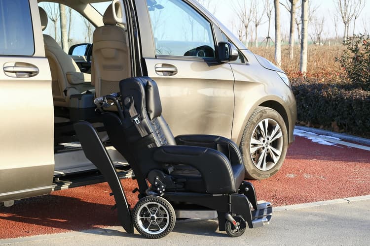 Verkeersopleiding voor vrijwillige chauffeurs die personen met beperkte mobiliteit vervoeren