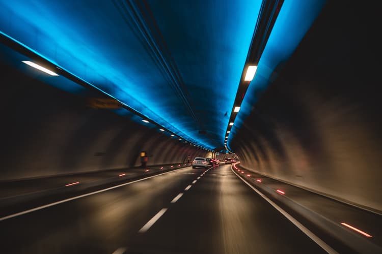Tweede en derde tunneldeel Scheldetunnel vertrekken naar Antwerpen